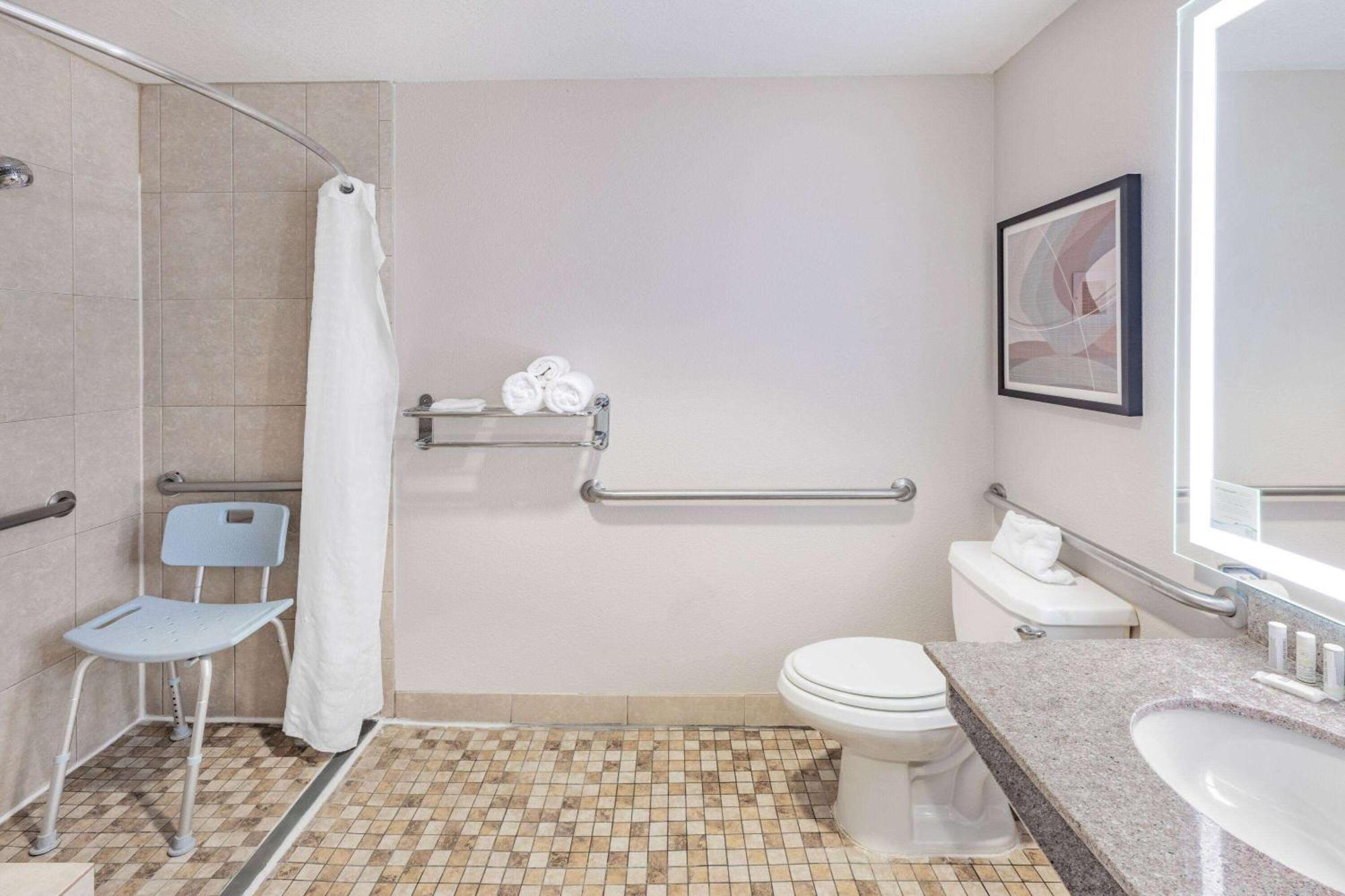 Hotel Wingate By Wyndham Houston Bush Intercontinental Airport Zewnętrze zdjęcie